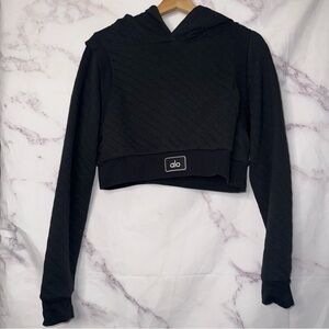 Alo Yoga Arena Quilted Cropped Hoodie